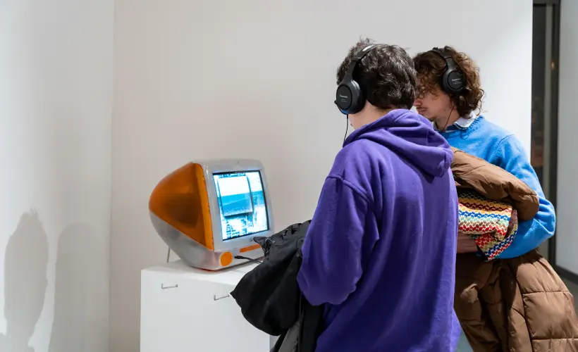 zdjęcie z wystawy BEYOND THE ZERO